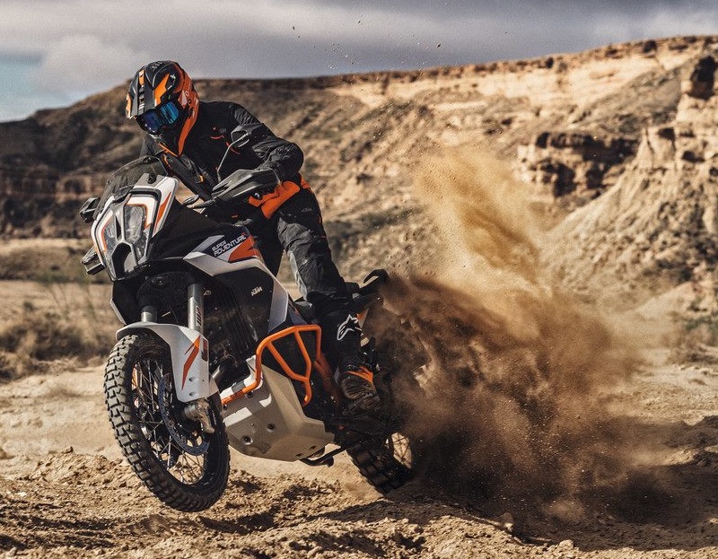 KTM 1290 SUPER ADVENTURE R action