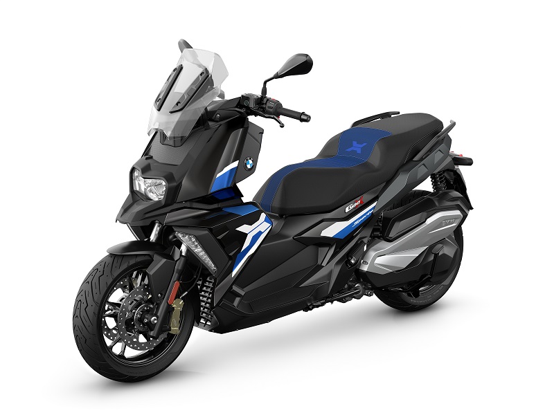 P90412874 highRes bmw c 400 x blacksto
