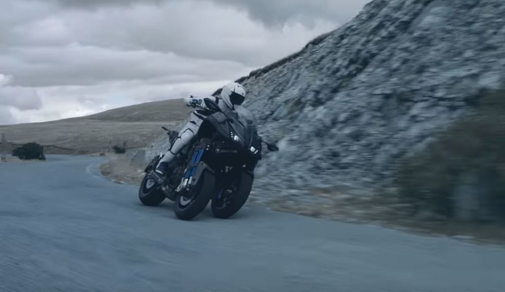 New Yamaha NIKEN - Ride the Revolution